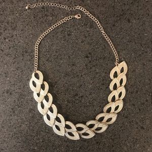 Gold Chain Leaf Francesca’s Necklace